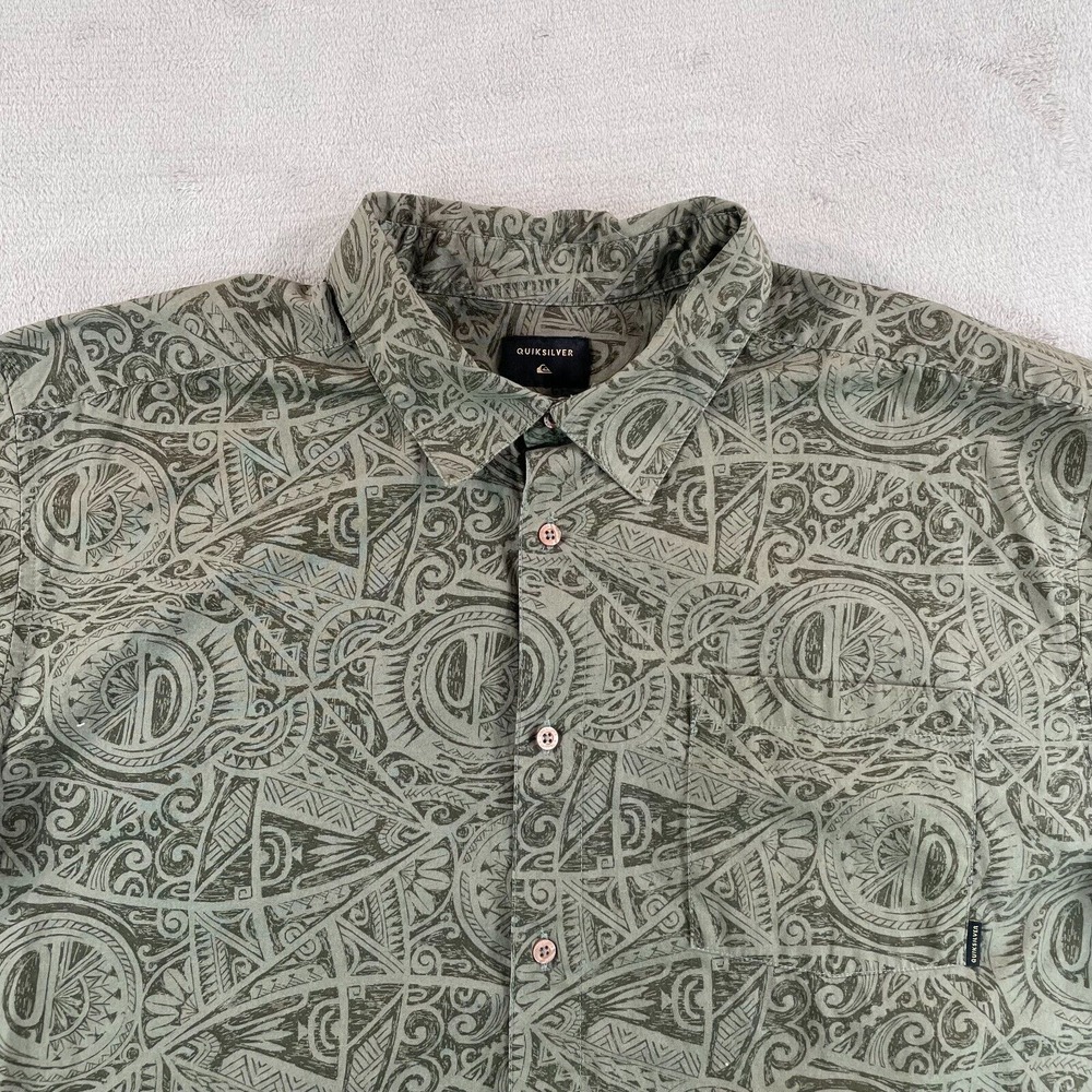 Quiksilver Shirt Mens 2XL Green Tribal Geometric Short Sleeve Regular Fit Hawaii